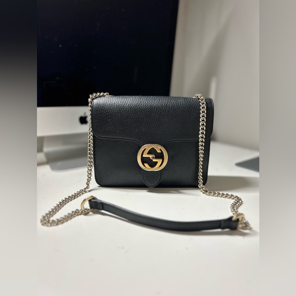 Gucci Handbags - Gucci Purse